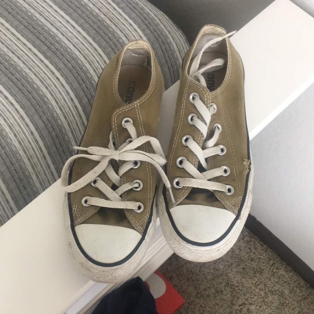 Cute Converse (Taupe)